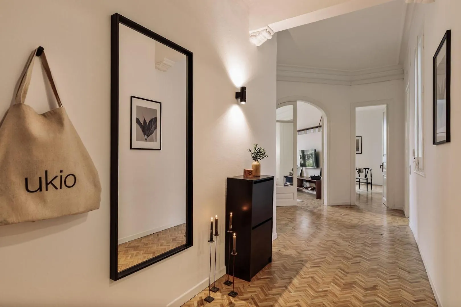 Kuleli - 2 Bedrooms And Office In Eixample Dreta Barcelona