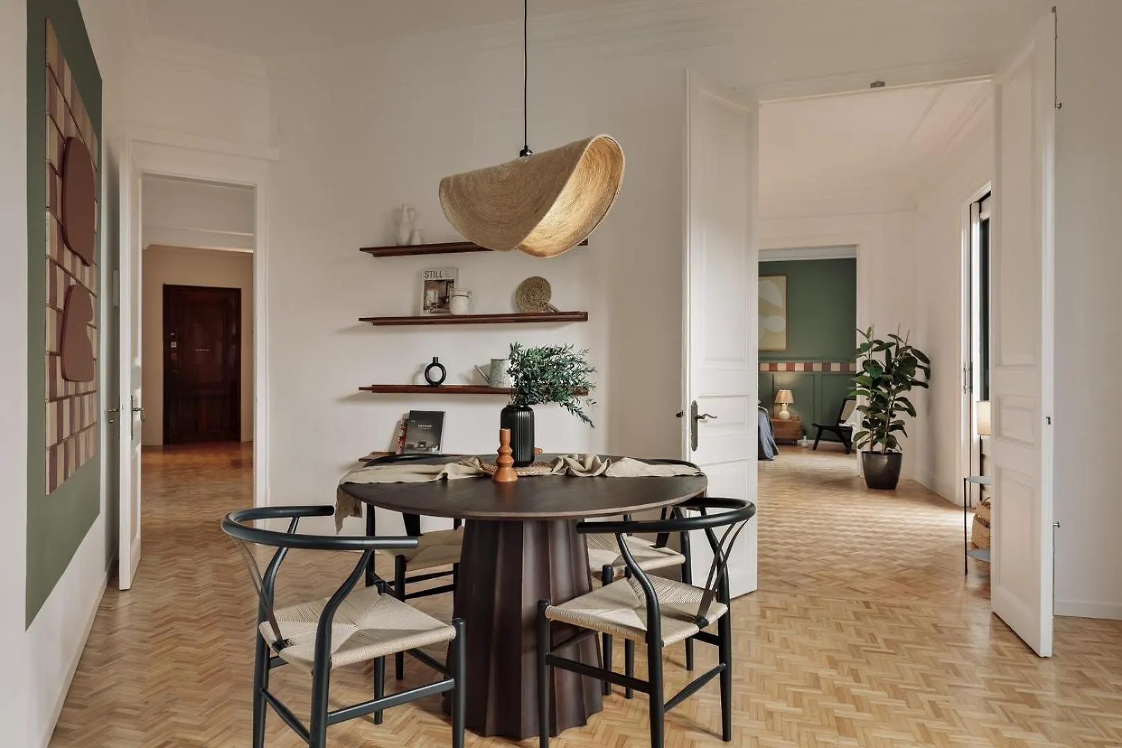 Kuleli - 2 Bedrooms And Office In Eixample Dreta Barcelona